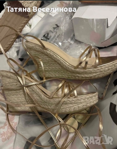 Златни сандали на платформа, снимка 8 - Сандали - 53279658