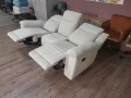 Кремав диван тройка от плат с ръчен релаксиращ механизъм, снимка 10