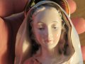 Старинна порцеланова фигура Богородица, Дева Мария, Светата майка, майката на Исус - нека Светата ма