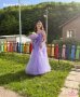 Дантелена бална рокля в лилаво