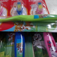 Нови детски четки за зъби Colgate и Peppa Pig., снимка 4 - Други - 36482358