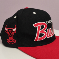 Mitchell & Ness Chicago Bulls Шапка с козирка, снимка 2 - Шапки - 44621598