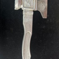 Метална брадвичка Казанлък, снимка 1 - Ножове - 44157302