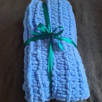Ръчно плетено меко бебешко одеало от мерино вълна - 90 х 90 размер, снимка 3 - Спално бельо и завивки - 41806802