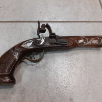 Стар кремъчен пистолет,пищов,оръжие, снимка 1 - Колекции - 42703646
