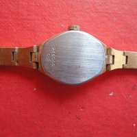 Позлатен дамски часовник Dugena, снимка 4 - Дамски - 40065592