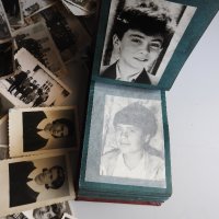 90 бр. Лот стари черно-бели снимки + албум, снимка 7 - Колекции - 40437772