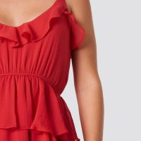 РАЗКОШНА Червена рокля на волани с изрязан гръб ХХС размер , снимка 3 - Рокли - 41349057