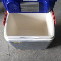 Хладилна кутия Electric Coolbox E 30, снимка 7 - Хладилни чанти - 40505818