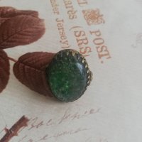 Стар пръстен със зелен камък , снимка 2 - Антикварни и старинни предмети - 35976272
