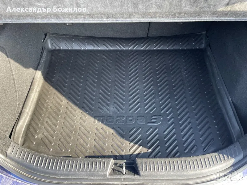 Оригинална стелка за багажник Мазда 3 , снимка 1