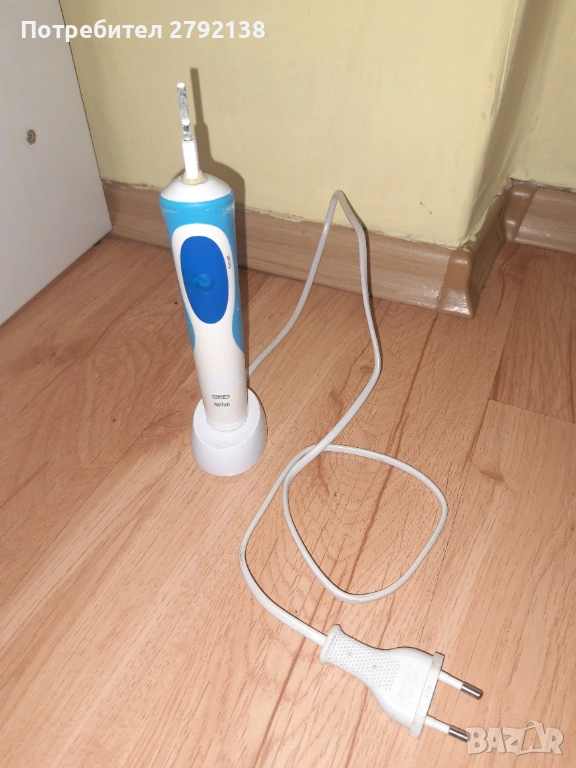 Oral B електрическа четка за зъби, снимка 1