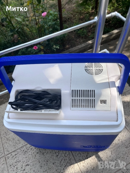 Хладилна чанта IGLOO 12 волта 24 литра, снимка 1