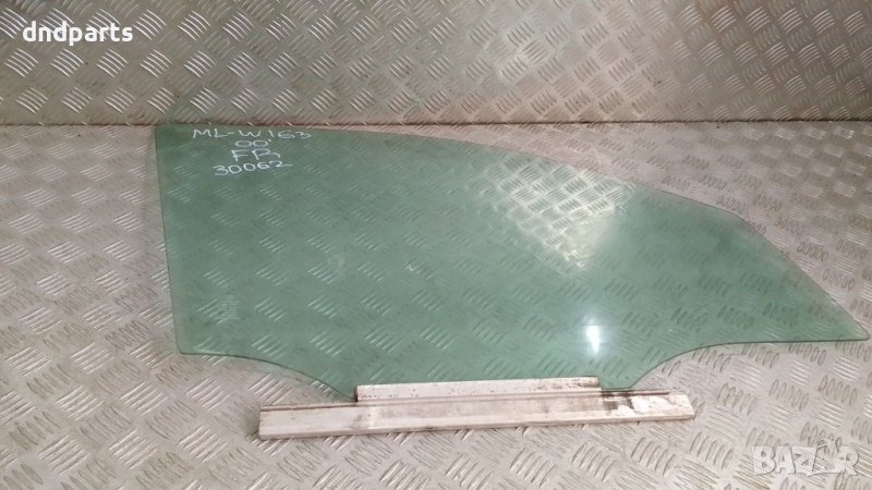 Странично стъкло Mercedes ML W163 2000г.(предно дясно)	, снимка 1