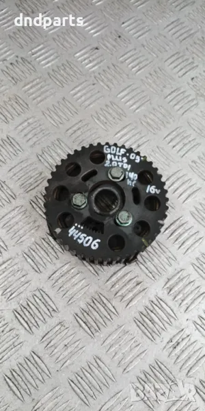 Зъбно колело VW Golf Plus 2.0TDI 140hp 16v BKD 2005г.	, снимка 1