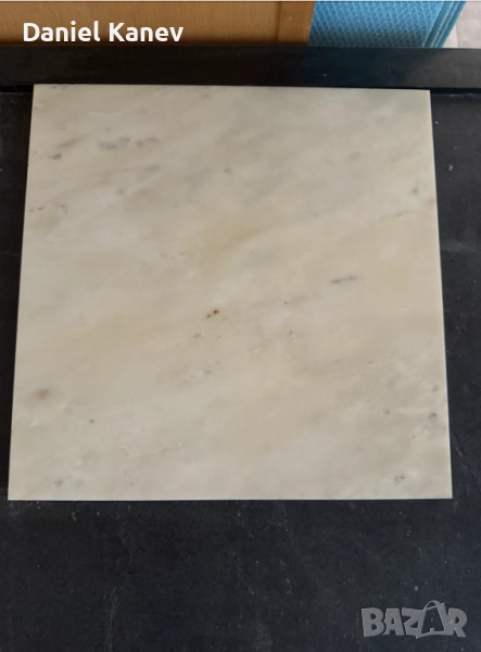 Масивна маса с мраморно покритие, снимка 1
