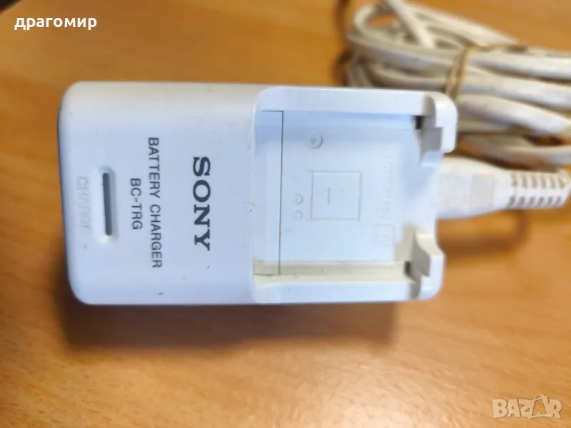 SONY BC-TRG BATTERY CHARGER , снимка 1