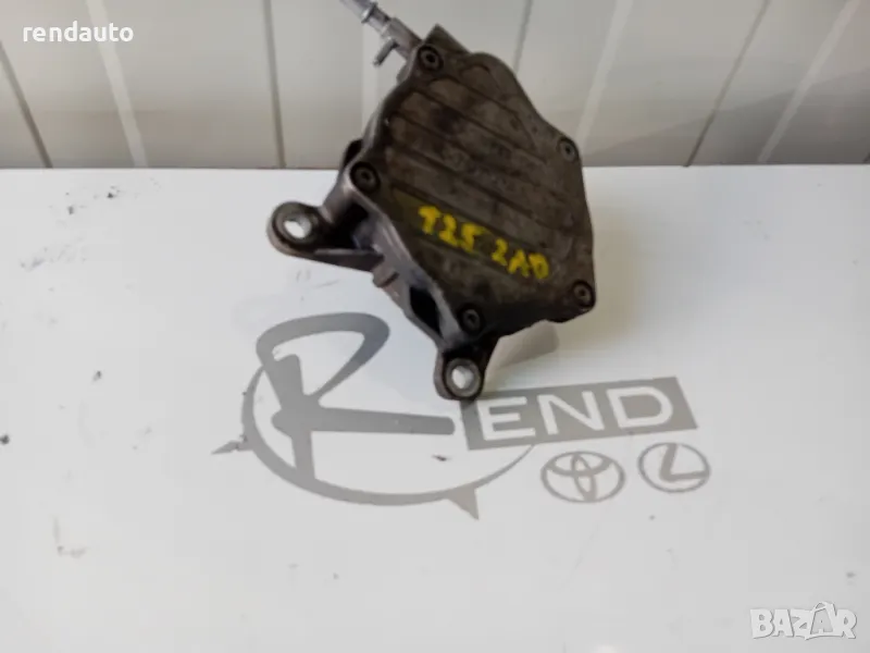 Вакуум помпа Toyota Avensis t25  2ad 2003-2008, снимка 1