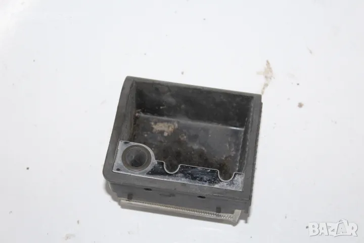 Пепелник Фолксваген Голф 6 VW Golf 6 4врати хечбек 1К0857335, снимка 1