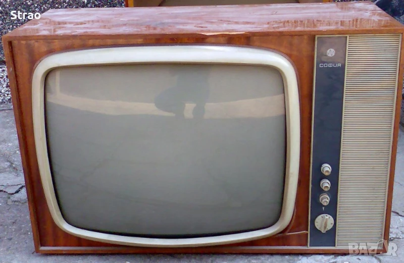 Търся телевизор "София 59" Или "Кристал", снимка 1