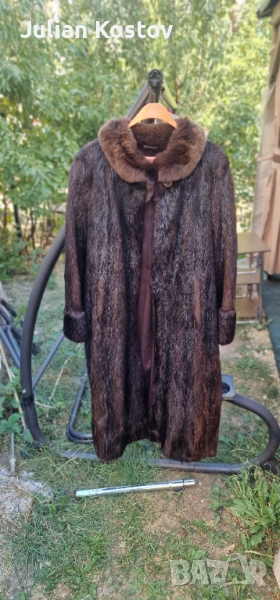 Дълго дамско палто от естествен косъм Нутрия и яка от Норка , снимка 1