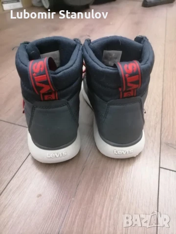 Обувки Levi's, снимка 3 - Детски маратонки - 50444772