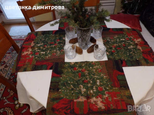 Коледни покривки, карета, коледни подаръчни чорапи, снимка 3 - Покривки за маси - 52637556