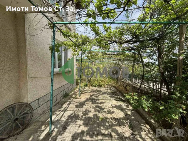 Много здрава триетажна къща в село Малка Верея, снимка 5 - Къщи - 50217480