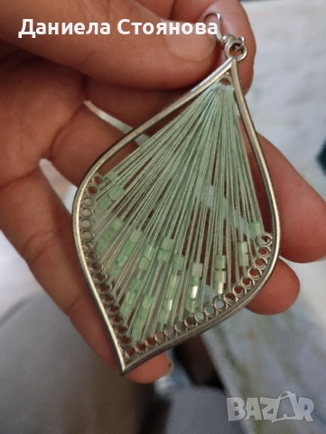 Красиви обеци