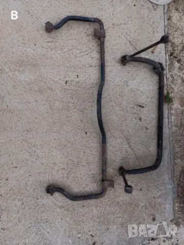 Части за Mercedes 207 D, снимка 5 - Части - 50439084