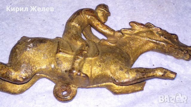 МНОГО СТАРА ЧУГУНЕНА БРОНЗИРАНА ФИГУРА на КОННИК ЖОКЕЙ ХУДОЖЕСТВЕНА МАЙСТОРСКА РЯДКА ИЗРАБОТКА 34157, снимка 7 - Колекции - 38892552