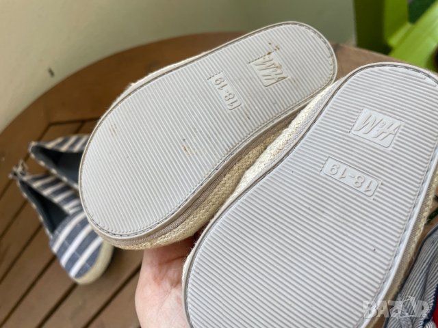 H&M нови 18/19номер 10лв за 3чифта, снимка 8 - Детски пантофи - 34106458