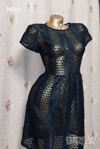 Zara M Черна дантелена рокля , снимка 4 - Рокли - 44428425
