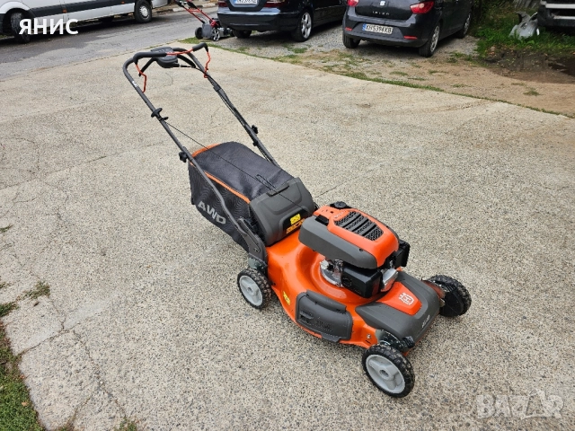 САМОХОДНА КОСАЧКА HONDA, КАТО НОВА , снимка 17 - Градинска техника - 51840474