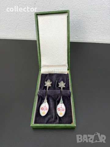 Метални посребрени лъжички с емайл. №7734