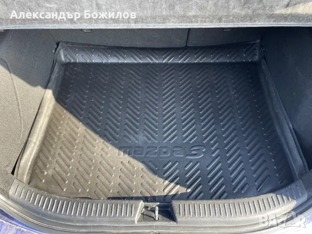 Оригинална стелка за багажник Мазда 3 , снимка 1