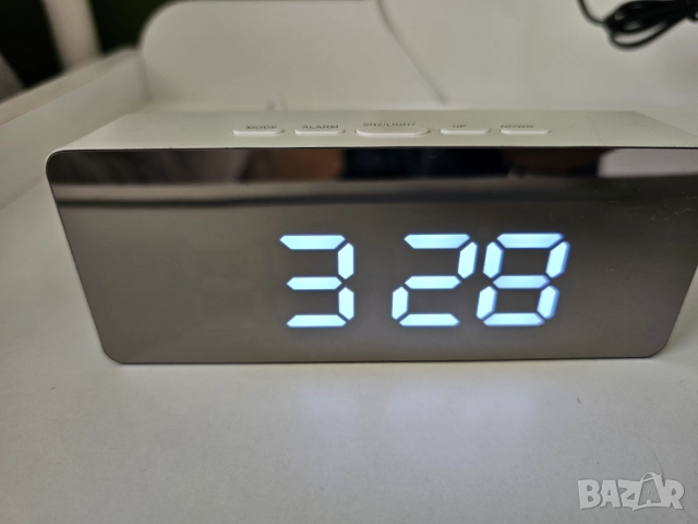 Часовник с аларма, снимка 4 - Друга електроника - 52364718