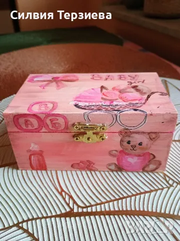 Ръчно изработена дървена кутия за бебе момиче , снимка 2 - Декорация за дома - 49738934