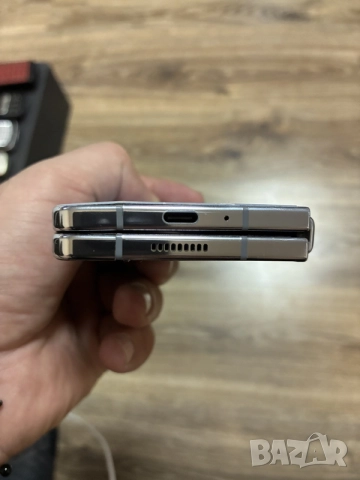 Samsung Galaxy Z Fold 5 - за ремонт, снимка 4 - Samsung - 56359870