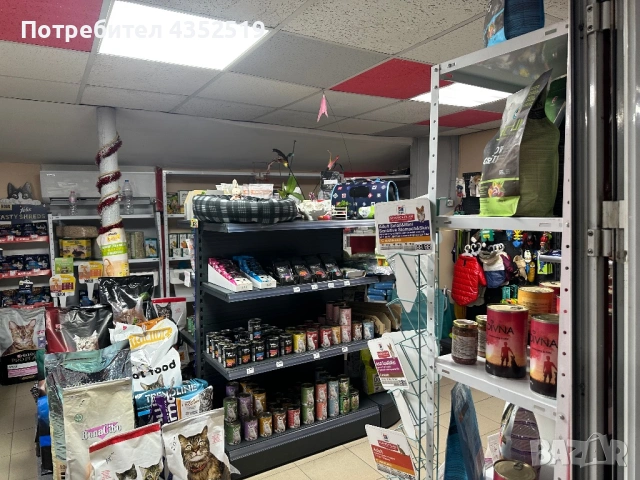 ПРОДАВА СЕ ИЛИ СЕ ДАВА ПОД НАЕМ - Търговско помещение на кръстовище, снимка 8 - Магазини - 53696015