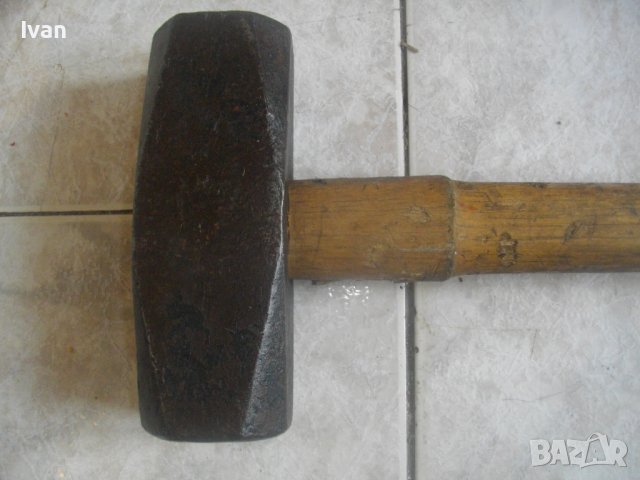 Масивен Чук-Старо Качество-Глава 4,0 кг/5,2 кг-Дървена Дръжка 89см-Немски-Кован-С Метални Клинове, снимка 6 - Други инструменти - 41957642