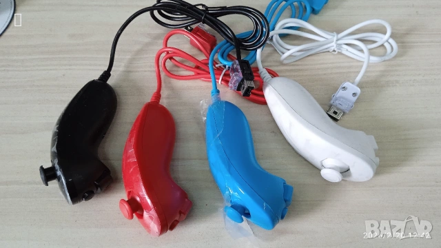 НОВ Nintendo wii nunchuk нинтендо уий нънчък джойстик контролер уии уйй