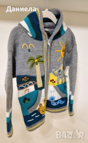 Детска жилетка, размер за 2 годишно, произведена в Перу