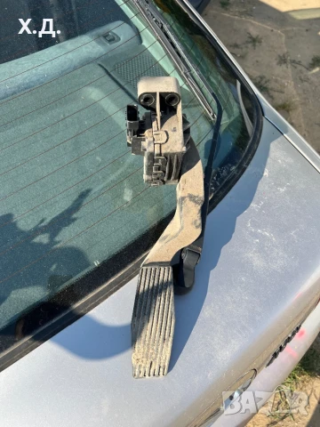 Педали съединител, спирачка,газ опел зафира 1.6 101кс , снимка 5 - Части - 50689983