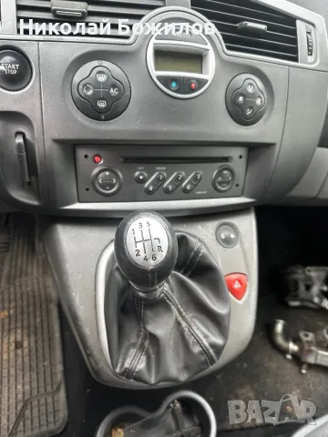Продавам Renault Megan Scenic 1.9 DCI 120 кс 2006г НА ЧАСТИ , снимка 8 - Автомобили и джипове - 50324906