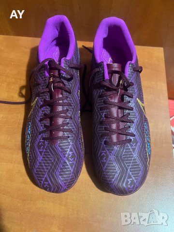 Маратонки за футбол Nike