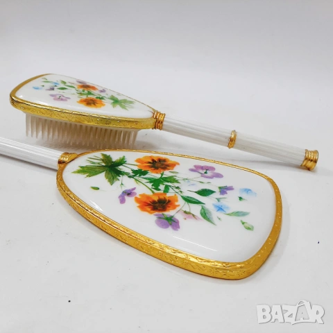 Ретро комплект за тоалетка, огледало и четка, снимка 6 - Антикварни и старинни предмети - 43689107