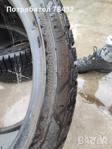 Зимни гуми 205/45/17, снимка 2 - Гуми и джанти - 52228250