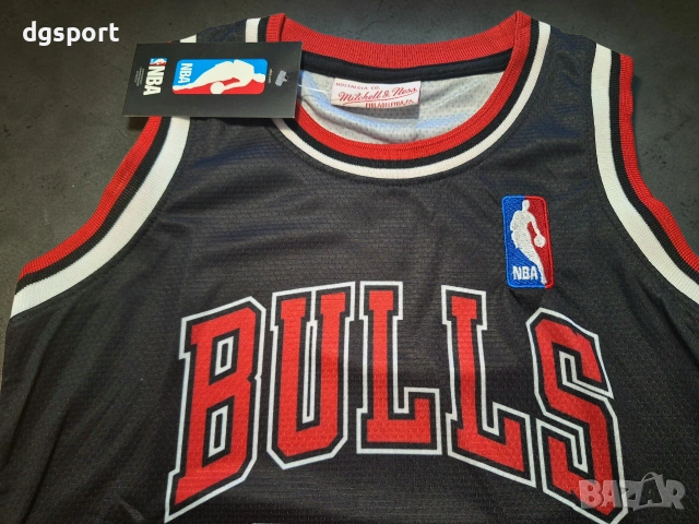 Детски баскетболен екип на Майкъл Джордан #23#Чикаго Булс#Mitchell & Ness!, снимка 3 - Баскетбол - 52572790