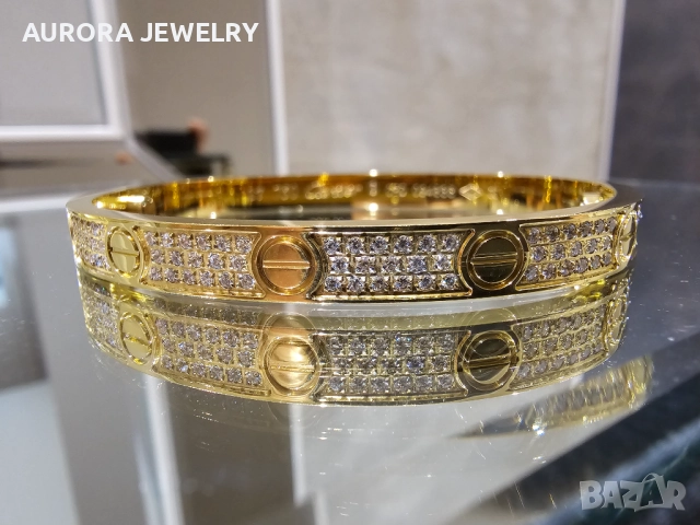 CARTIER Love Paved Gold Classic Diamonds Гривна с Отверка, снимка 3 - Гривни - 52821284